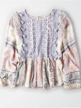 🤍 AMERICAN EAGLE Boho Tassel Blouse